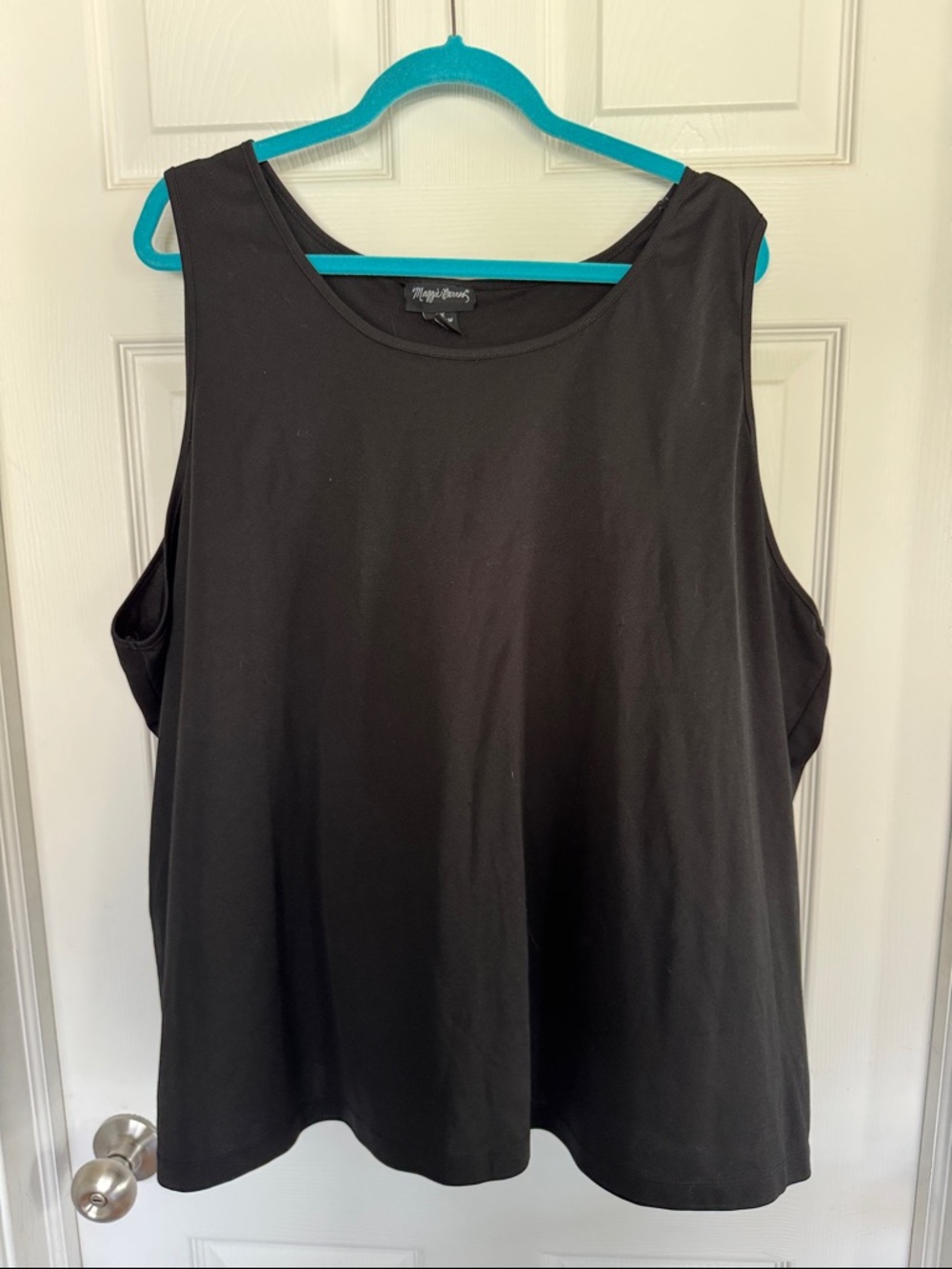 Maggie Barnes Black Sleeveless Scoop Neck Tank